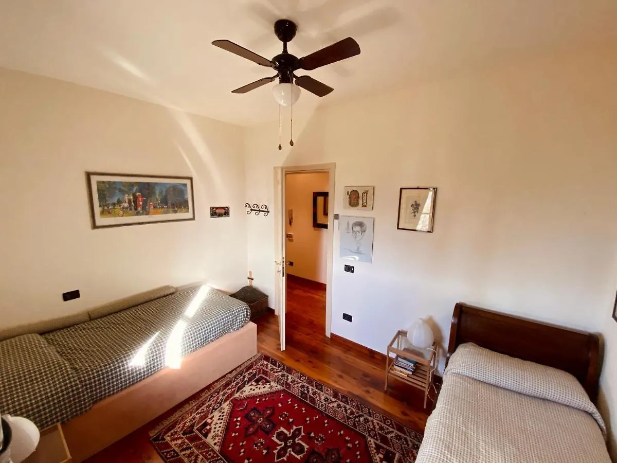 Georgia'S Home Montelopio イタリア